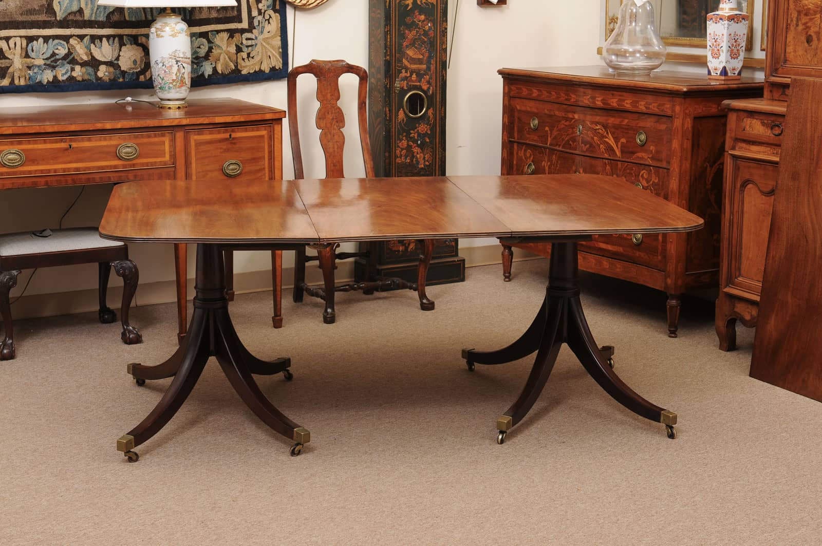 English George III Style Double Pedestal Dining Table with 2 Leaves and Splayed Legs on Castor Feet, Early 20th Century - Image 7