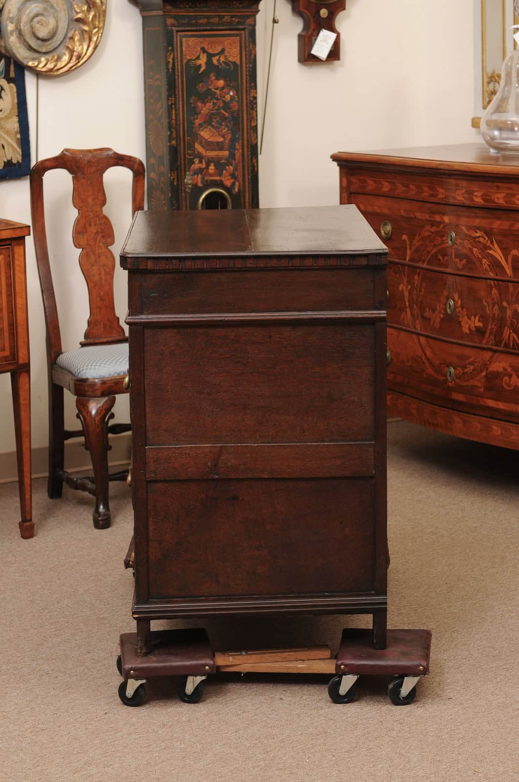 18th Century English Oak Jacobean Style Chest with 5 Drawers and Tear Drop Pulls. - Image 11