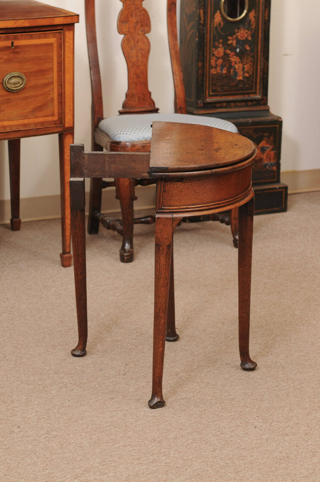 English Early 18th Century Petite Queen Anne Oak Demilune Game Table with Flip Top - Image 6