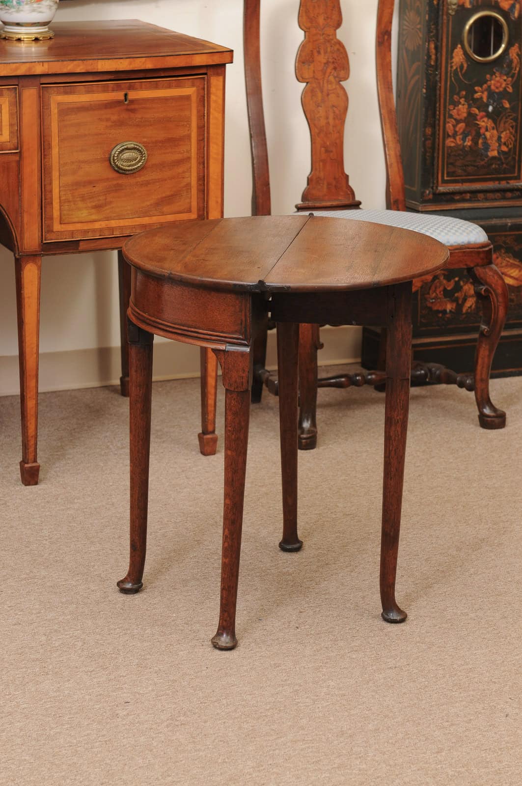 English Early 18th Century Petite Queen Anne Oak Demilune Game Table with Flip Top - Image 12