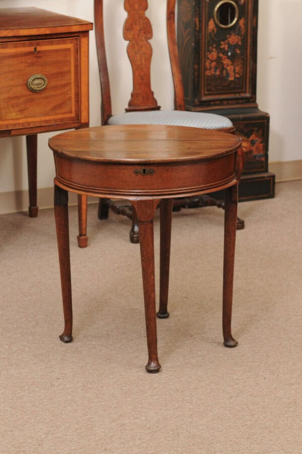 English Early 18th Century Petite Queen Anne Oak Demilune Game Table with Flip Top - Image 14