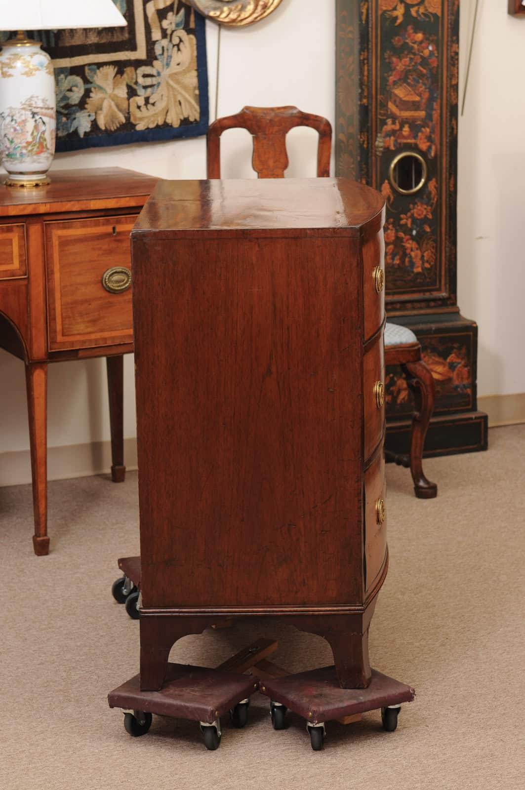 Small English 19th Century Bowfront Mahogany Chest with 3 Drawers and Bracket Feet - Image 7