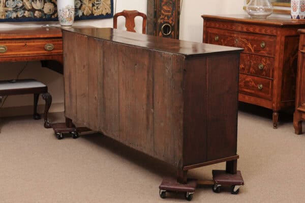 English 18th Century Oak Dresser Base with 2 Flanking Cabinets and 5 Drawers - Image 8