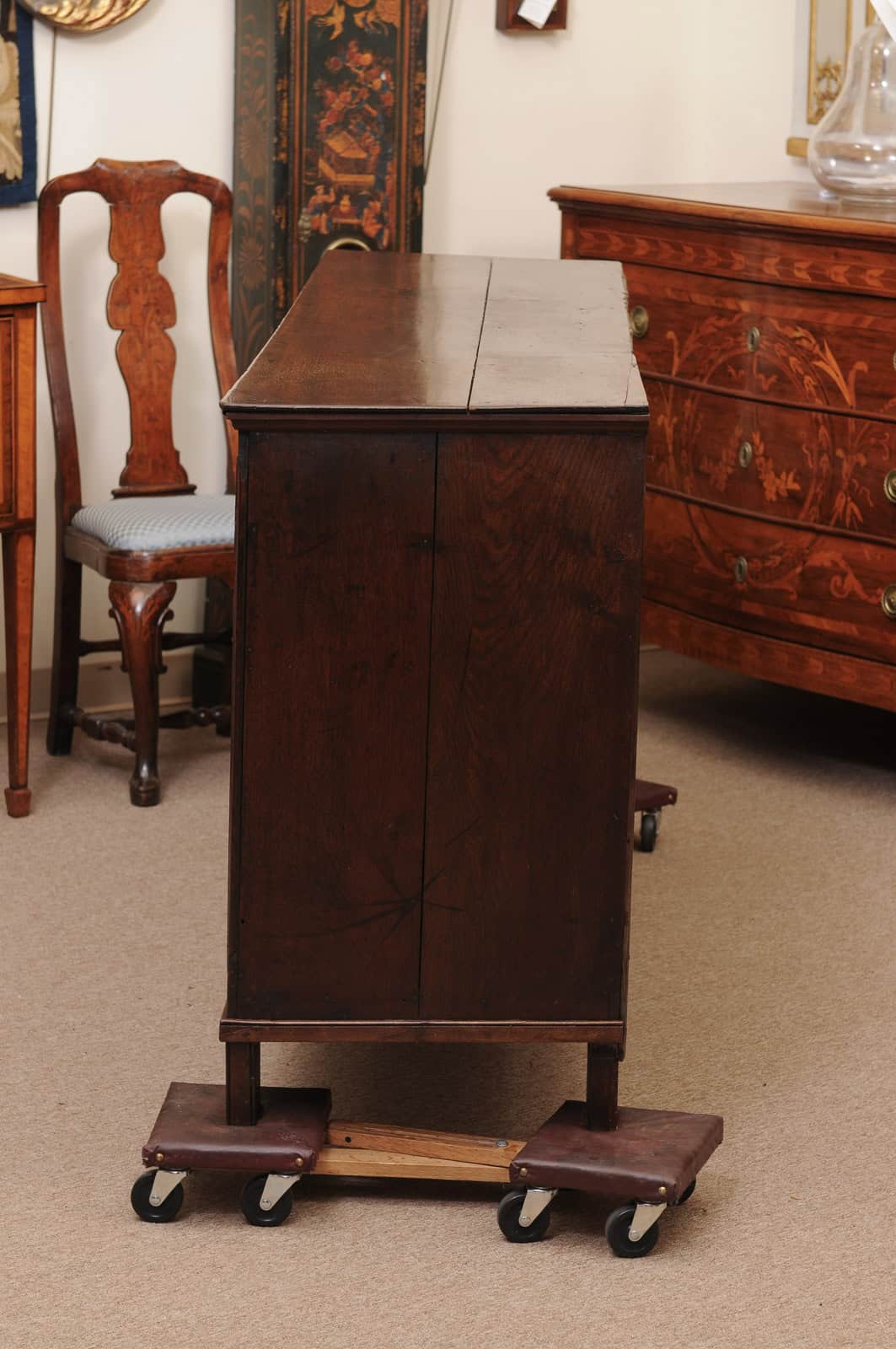English 18th Century Oak Dresser Base with 2 Flanking Cabinets and 5 Drawers - Image 11