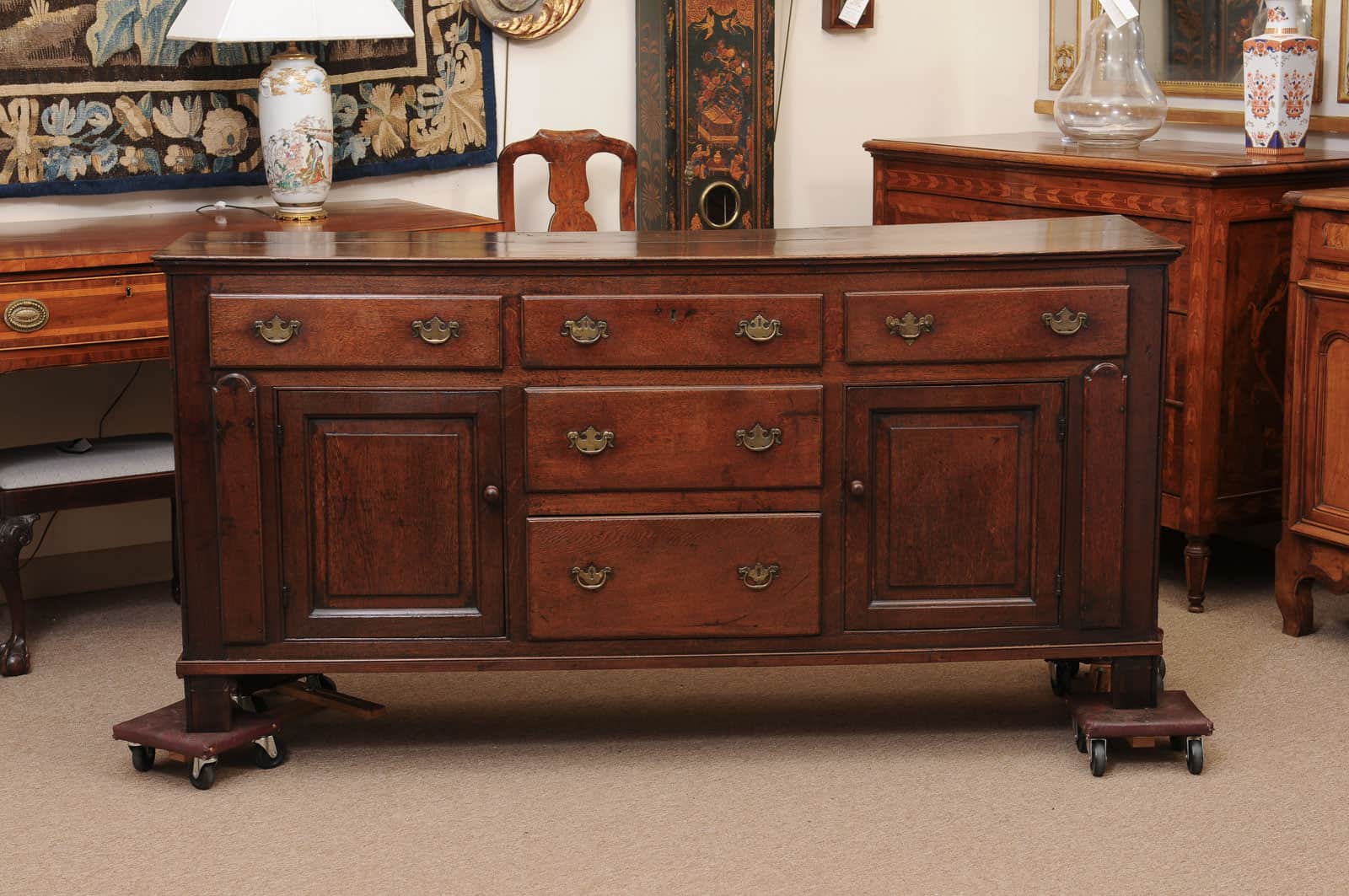 English 18th Century Oak Dresser Base with 2 Flanking Cabinets and 5 Drawers - Image 13