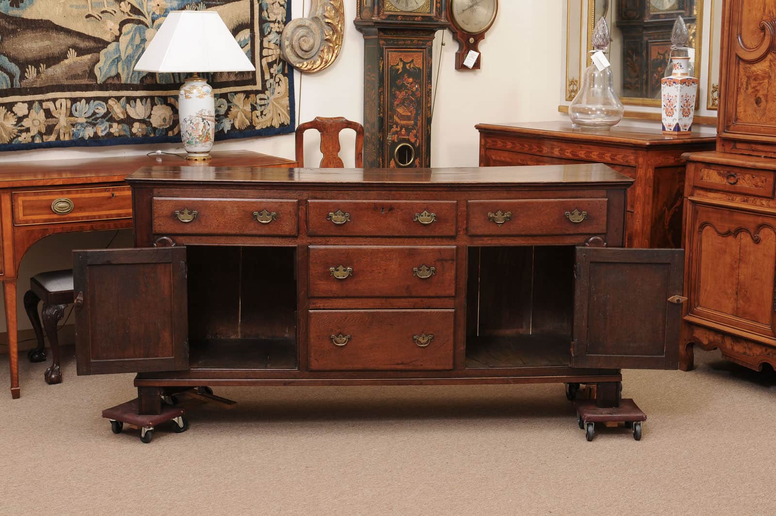 English 18th Century Oak Dresser Base with 2 Flanking Cabinets and 5 Drawers - Image 14