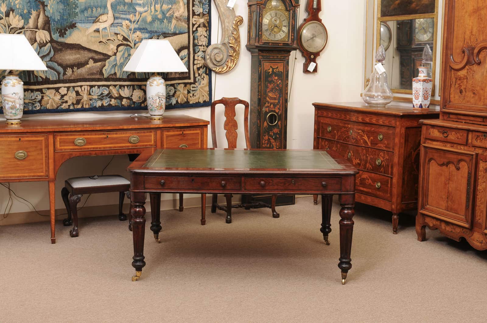 English 19th Century Oak Partner's Writing table with 4 Drawers, Green Leather Top and Rounded Fluted Legs - Image 10