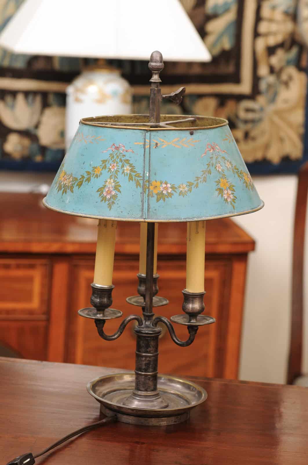 French Silvered Bouillotte Lamp with Blue Tole Shade with Flower Garland Detail - Image 7