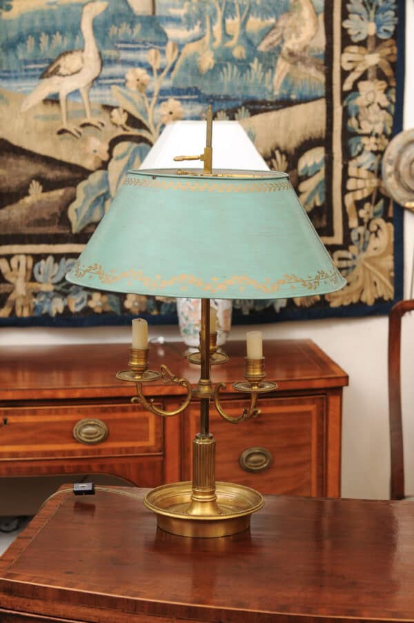 French Bouillotte Lamp in Bronze and Blue Tole Shade, 20th Century - Image 6
