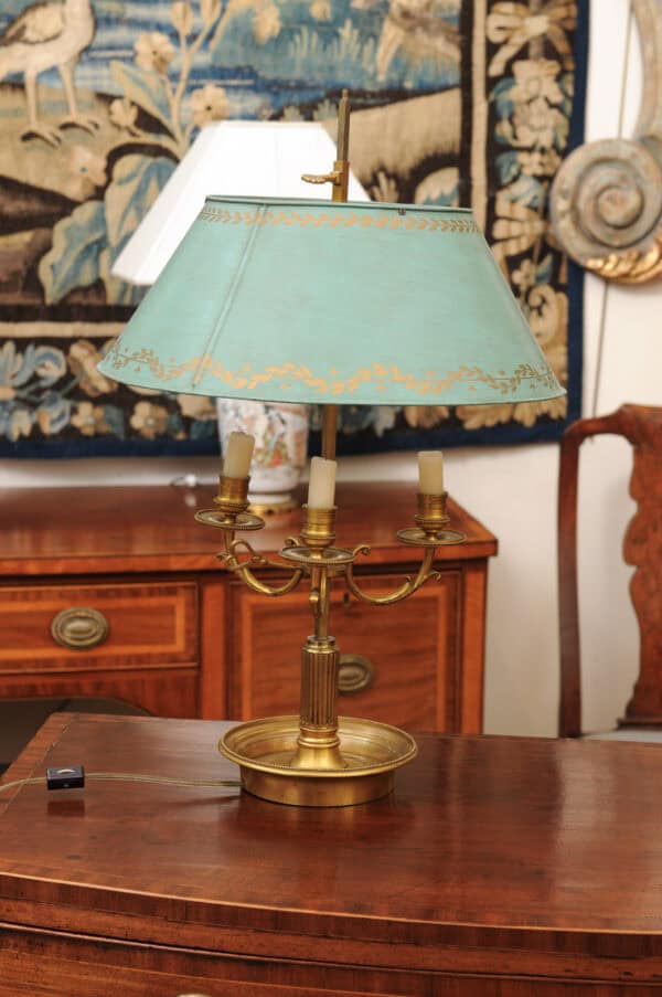 French Bouillotte Lamp in Bronze and Blue Tole Shade, 20th Century - Image 7