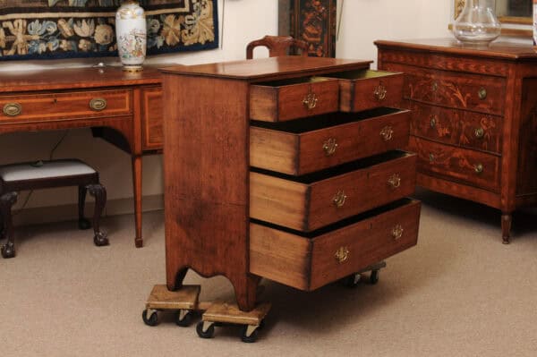 19th Century English Oak Chest with Straight Front, 5 Drawers and Splayed Legs - Image 4