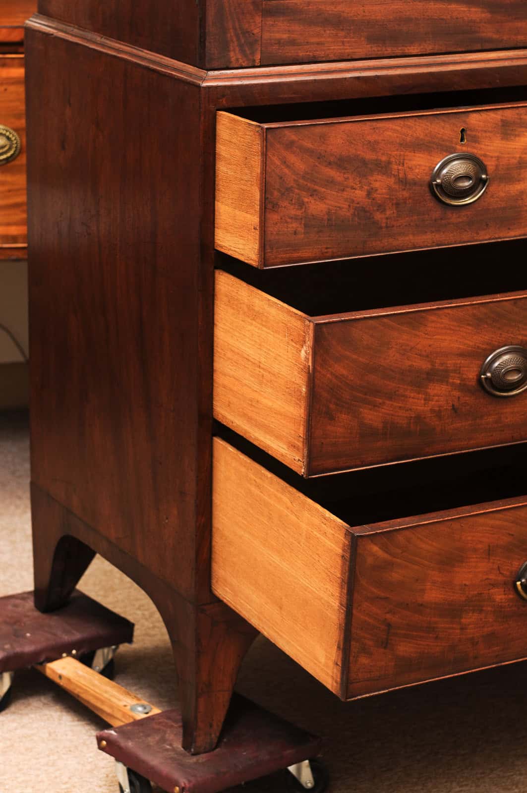 19th Century English Mahogany Linen Press with Cornice Featuring Greek Key Detail and Splayed Legs - Image 6