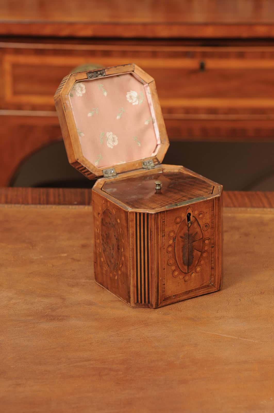 18th Century English Inlaid Single Tea Caddy - Image 5