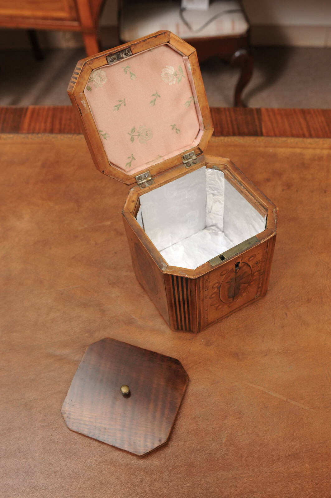 18th Century English Inlaid Single Tea Caddy - Image 7
