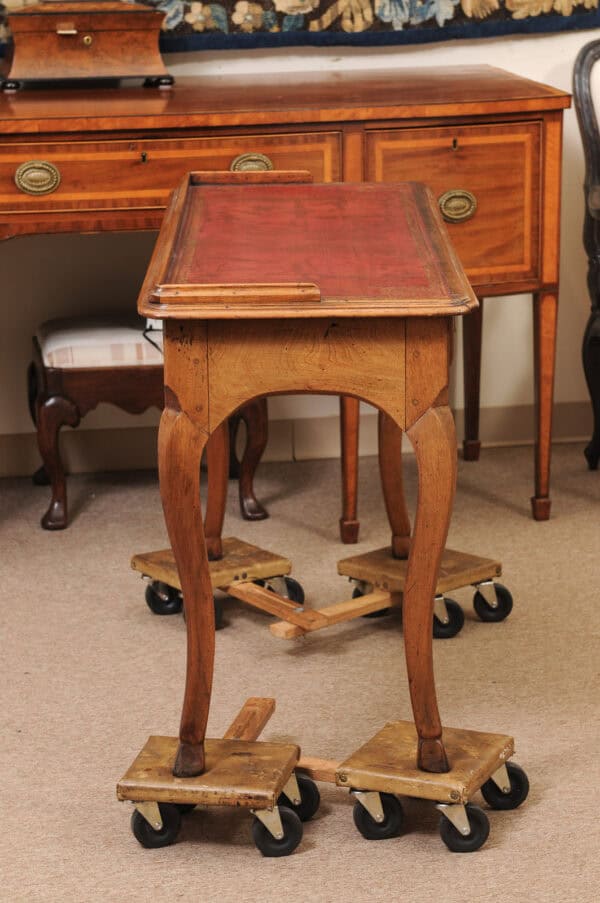 18th Century French Louis XV Walnut Writing Table with Leather Top - Image 8
