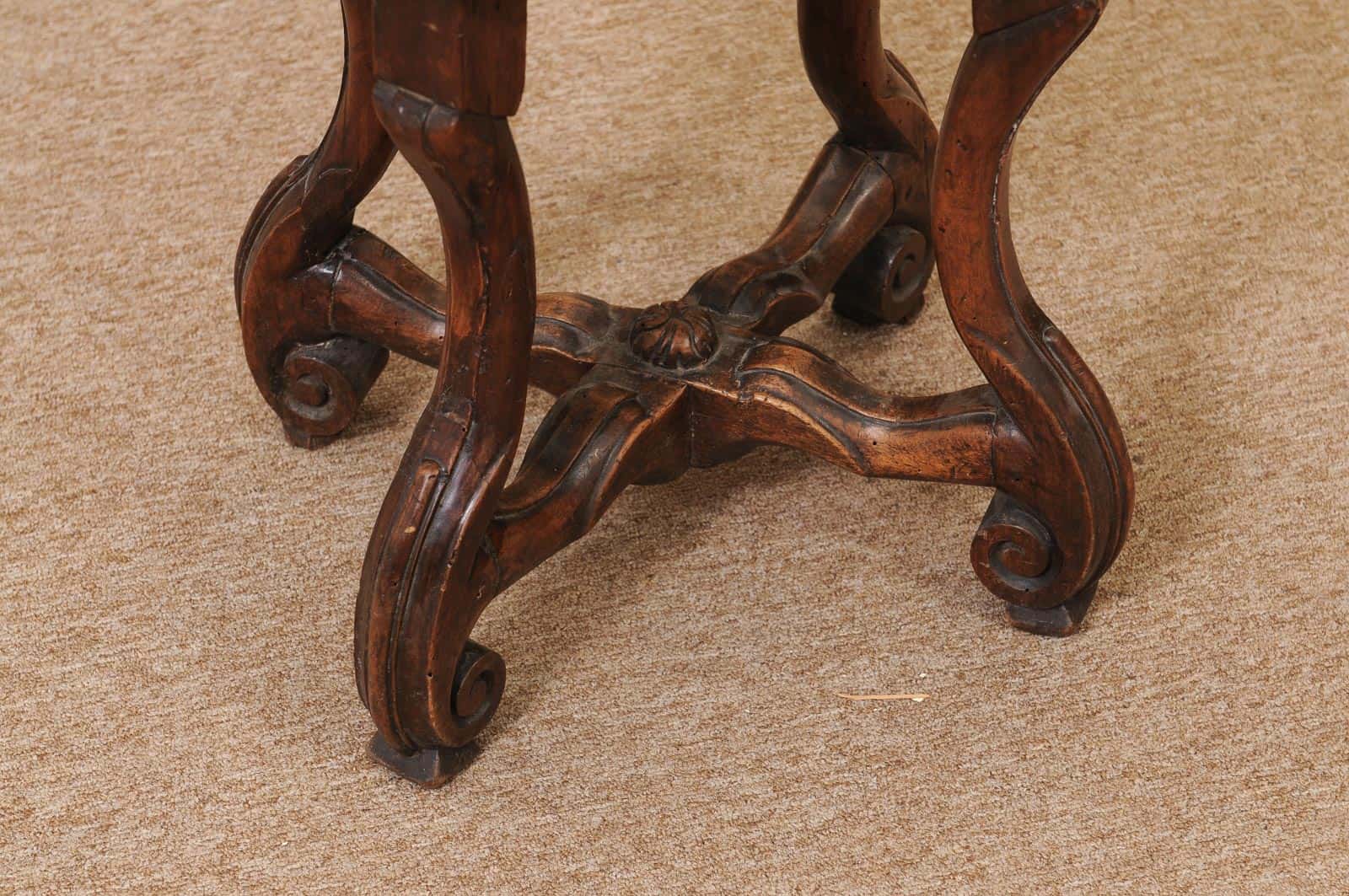 17th Century Italian Baroque Bench in Walnut - Image 5