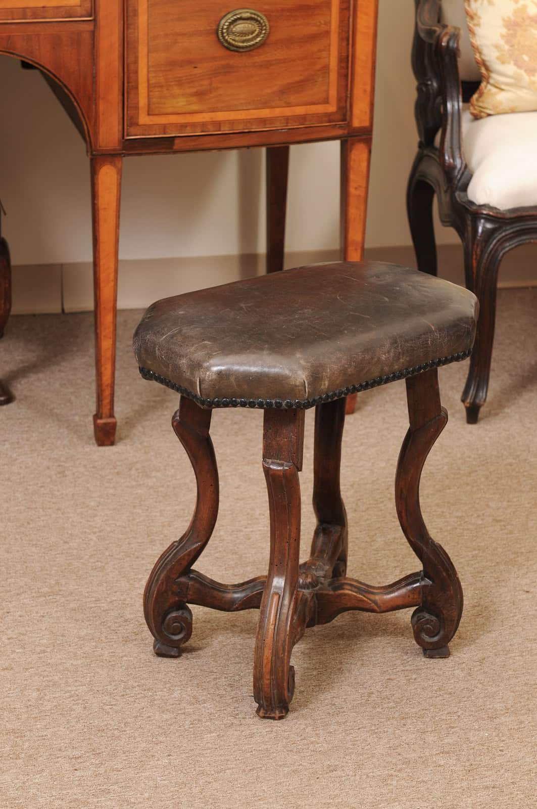 17th Century Italian Baroque Bench in Walnut - Image 9