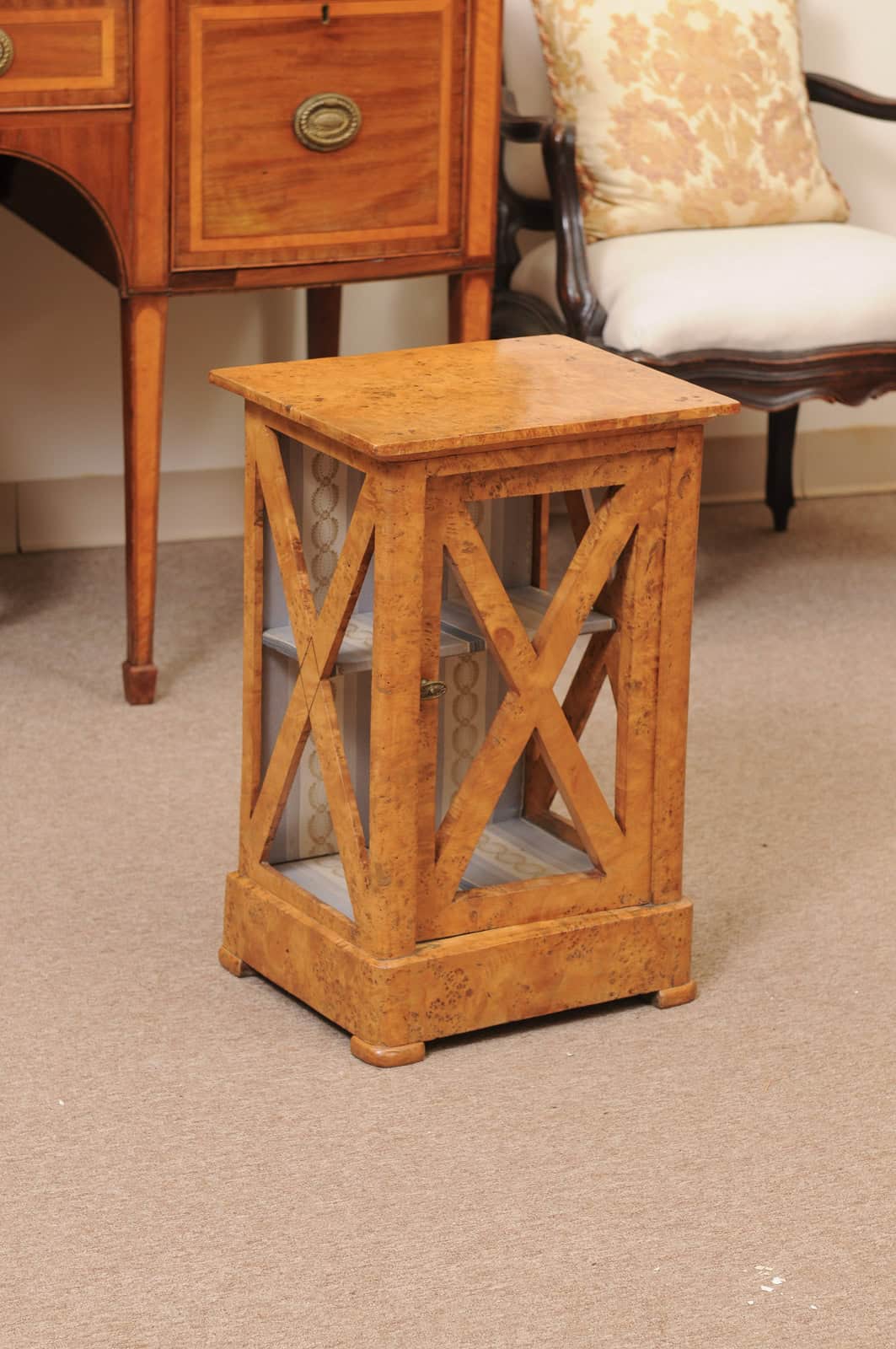 19th Century French Charles X Burled Elm Bedside Cabinet - Image 3