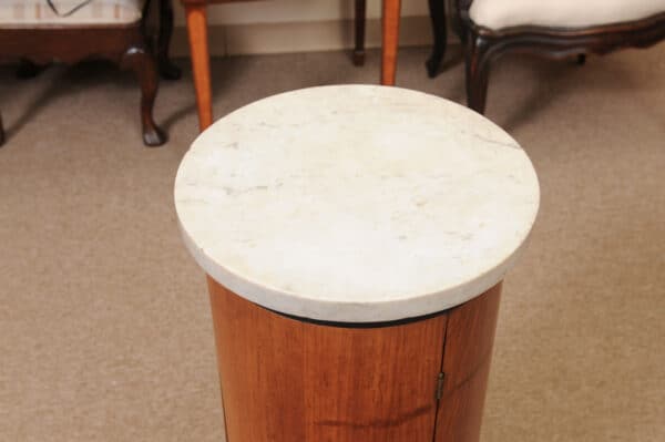 19th Century Italian Round Bedside Cabinet with Marble Top - Image 4
