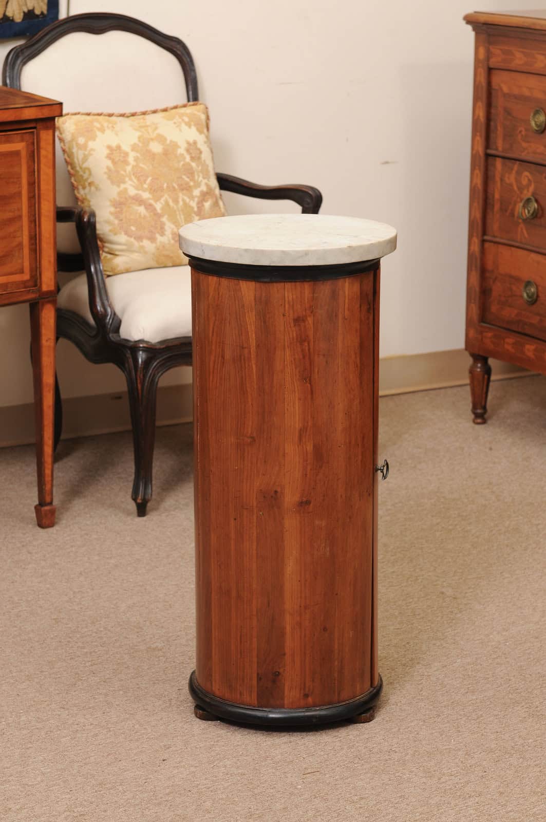 19th Century Italian Round Bedside Cabinet with Marble Top - Image 7