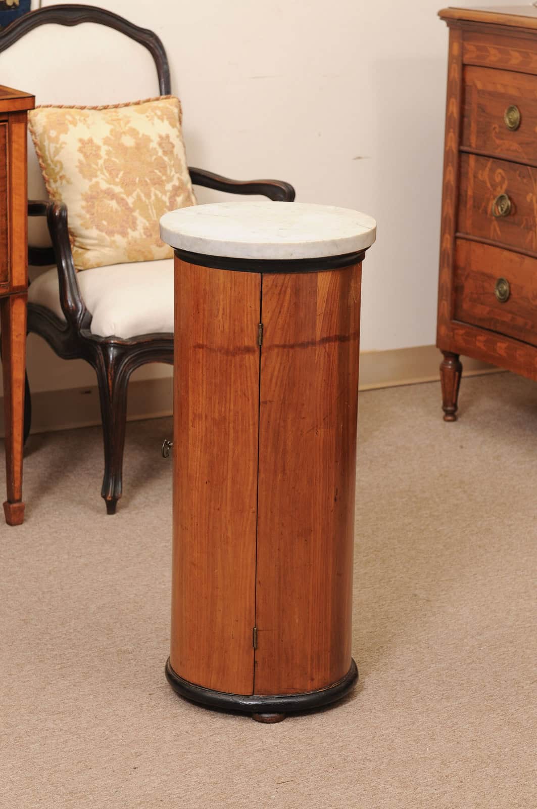 19th Century Italian Round Bedside Cabinet with Marble Top - Image 10