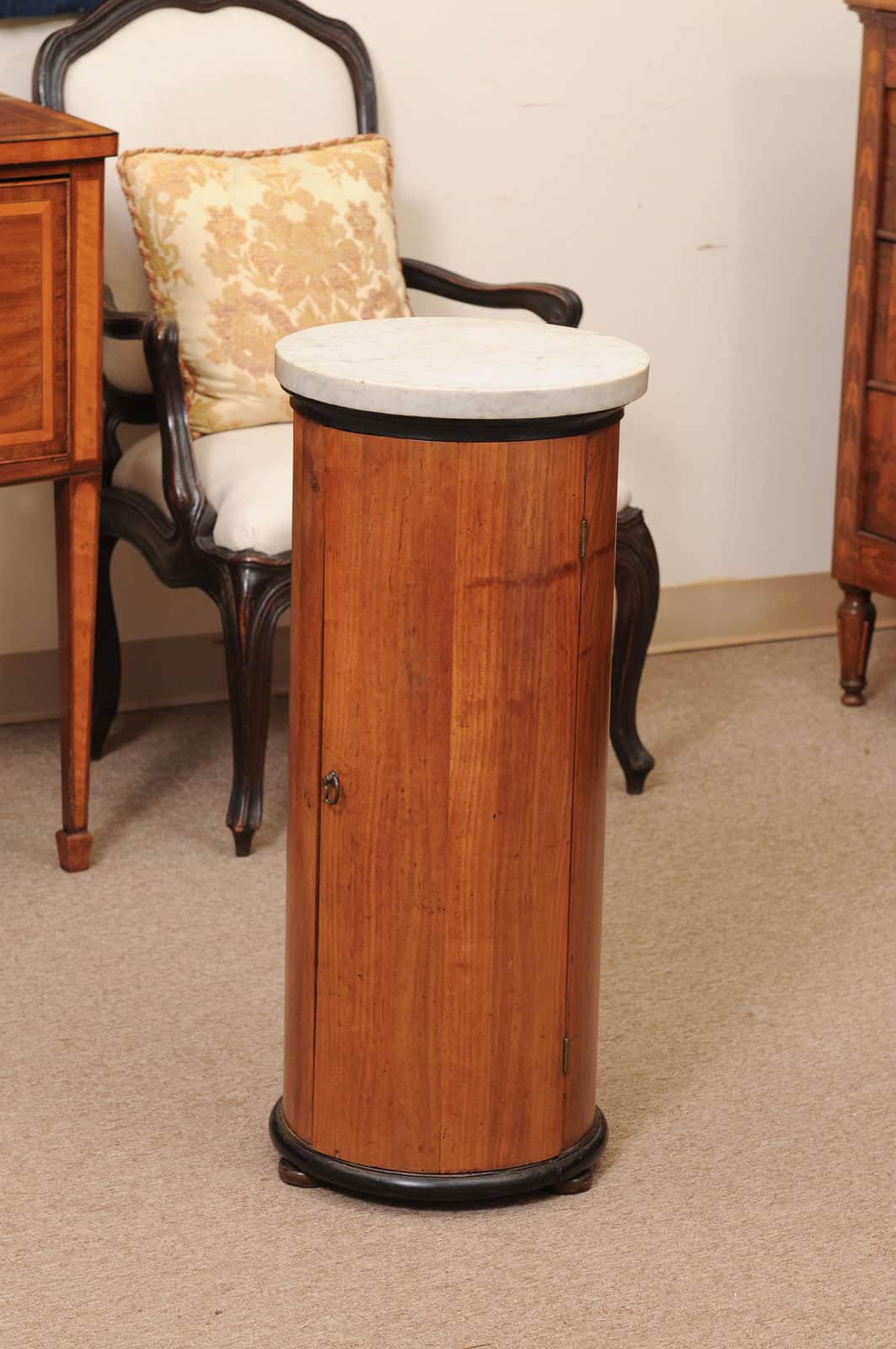 19th Century Italian Round Bedside Cabinet with Marble Top - Image 11