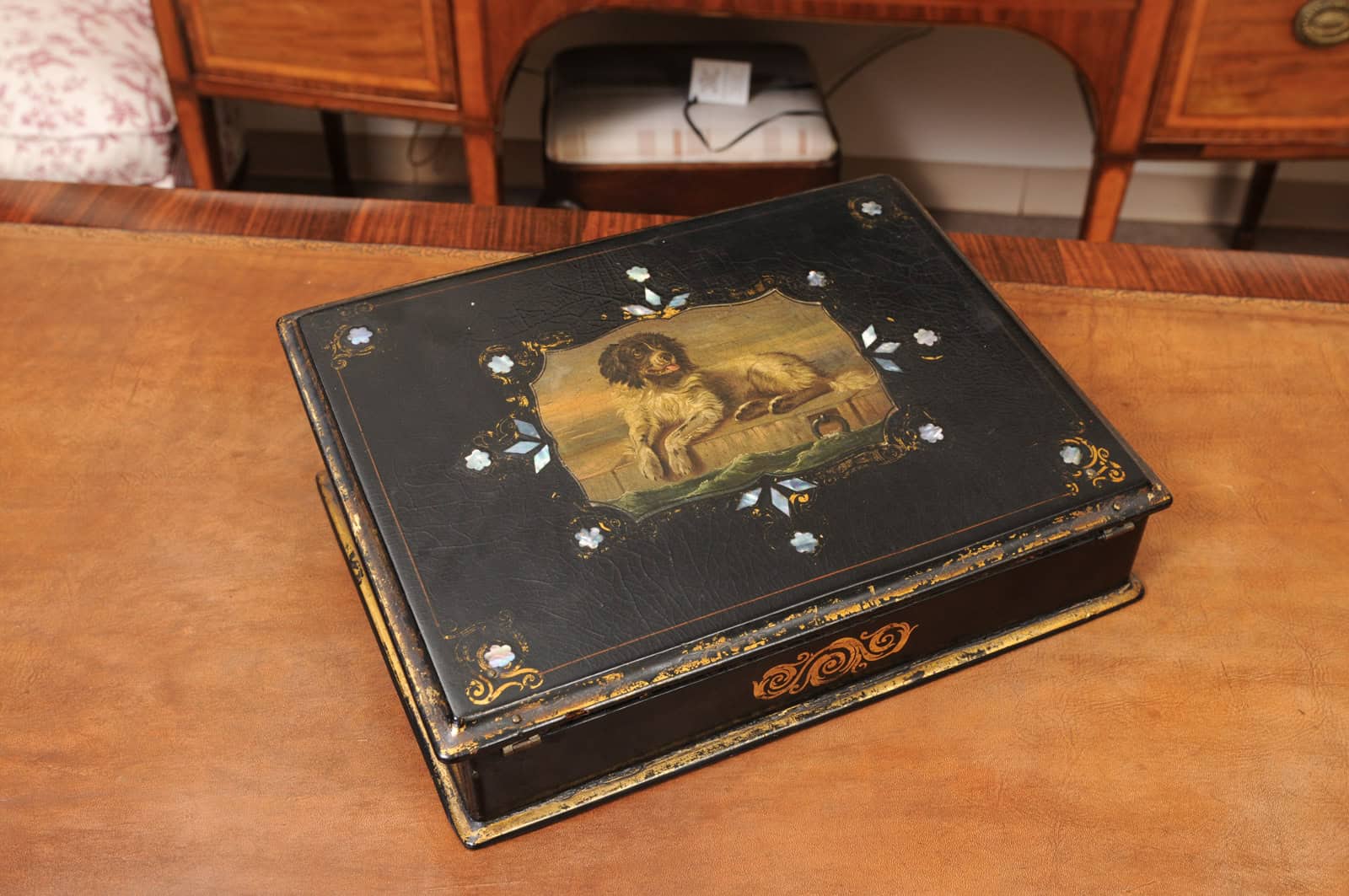 Paper Mache Black Painted Lapdesk with Dog scene and Mother of Pear Detail - Image 4