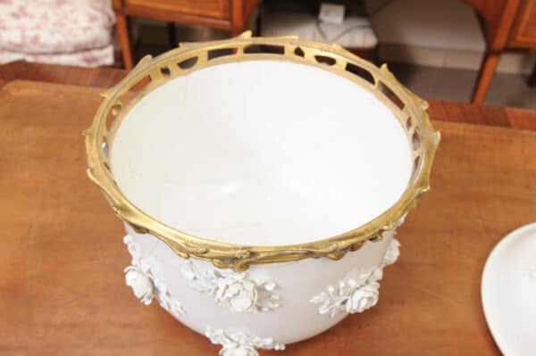 18th Century French St. Cloud Covered Soup Tureen with Applied Leaves & Flower Clusters (Repaired) - Image 8