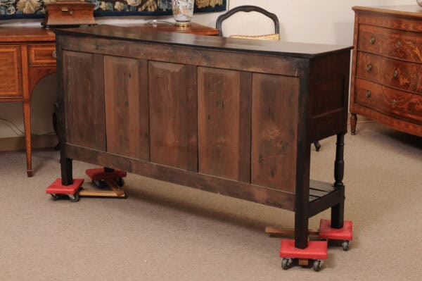 English Early 19th Century Oak Dresser Base / Server Featuring 5 Drawers with Wooden Knobs, Arched Frieze and Pot Board Below - Image 8