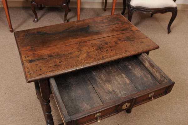 18th Century English Oak Side Table with Drawer, Tear Drop Pulls, Turned Legs and Box Stretcher - Image 6