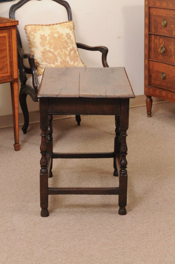 18th Century English Oak Side Table with Drawer, Tear Drop Pulls, Turned Legs and Box Stretcher - Image 11