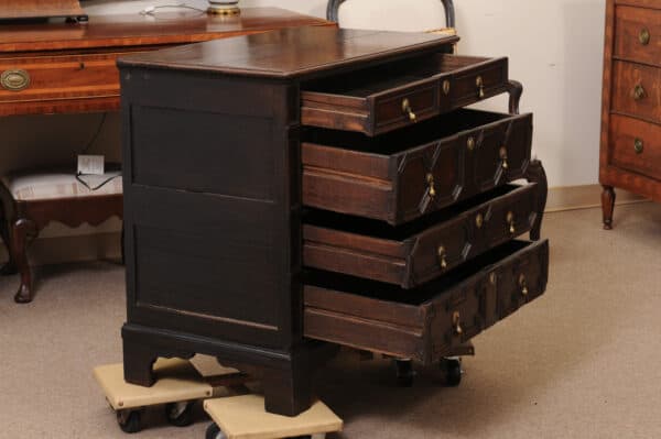 18th Century Jacobean Style Oak Chest with Bobbin Moulding, 4 Drawers and Bracket Feet - Image 4
