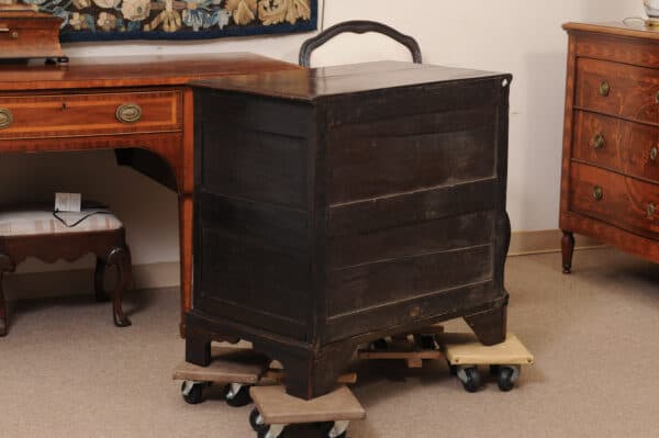 18th Century Jacobean Style Oak Chest with Bobbin Moulding, 4 Drawers and Bracket Feet - Image 11