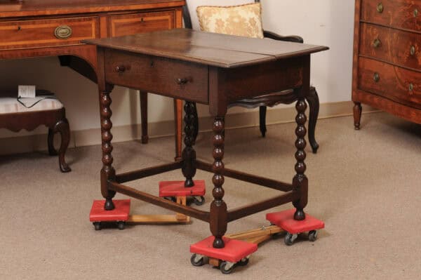 English 18th Century Oak Side Table with Bobbin Turned Legs - Image 12