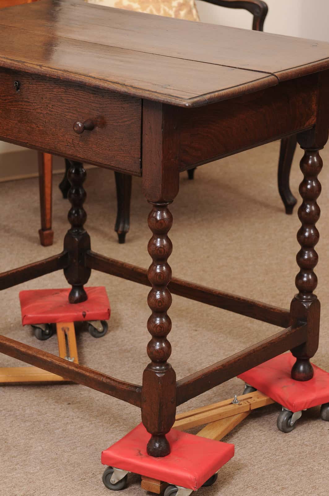 English 18th Century Oak Side Table with Bobbin Turned Legs - Image 13