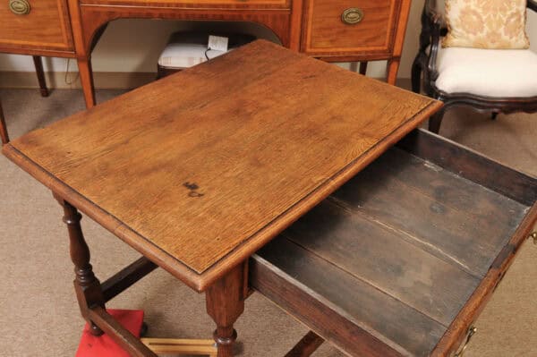 English 18th Century Side Table in Oak with Drawer, Bail Pulls, Turned Legs and Box Stretcher - Image 6