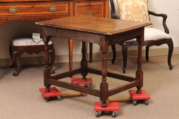 English 18th Century Side Table in Oak with Drawer, Bail Pulls, Turned Legs and Box Stretcher - Image 8