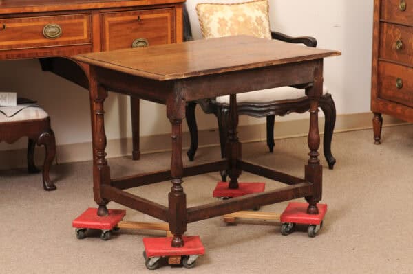 English 18th Century Side Table in Oak with Drawer, Bail Pulls, Turned Legs and Box Stretcher - Image 10