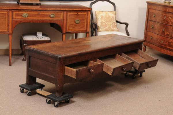 French 19th Century Walnut Bench/ Coffee Table with 3 Drawers - Image 4