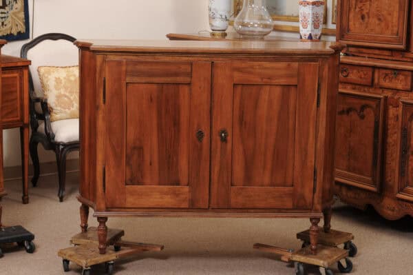 Pair of Walnut Venetian Credenzas with 2 Doors and Serpentine Sides, 19th Century Elements - Image 5