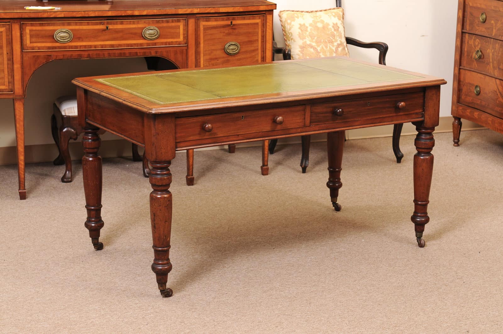 English 19th Century Mahogany Writing Table with Green Leather Top and 2 Drawers and Turned Legs Ending in Brass Caster Feet (Can be raised) - Image 4
