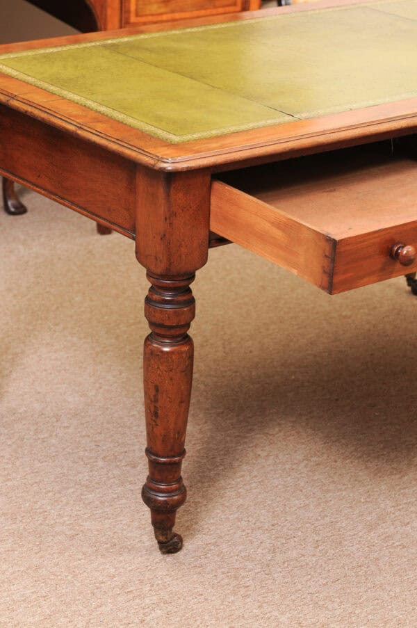 English 19th Century Mahogany Writing Table with Green Leather Top and 2 Drawers and Turned Legs Ending in Brass Caster Feet (Can be raised) - Image 6