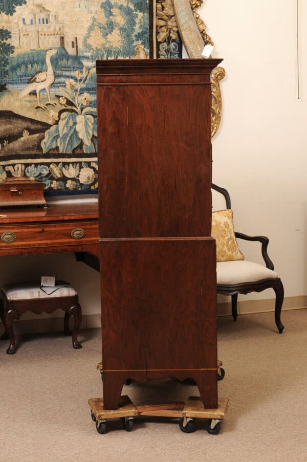English Early 18th Century Walnut Chest on Chest with String Inlay - Image 8